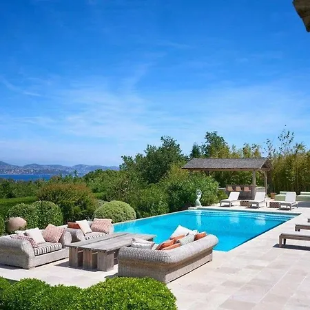 Villa Amazing With Private Pool *** *
