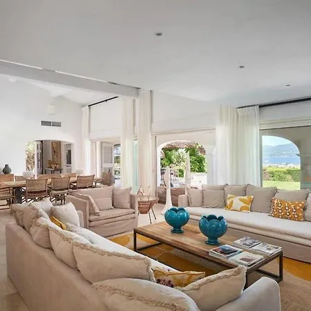 Amazing With Private Pool *** * Saint-Tropez